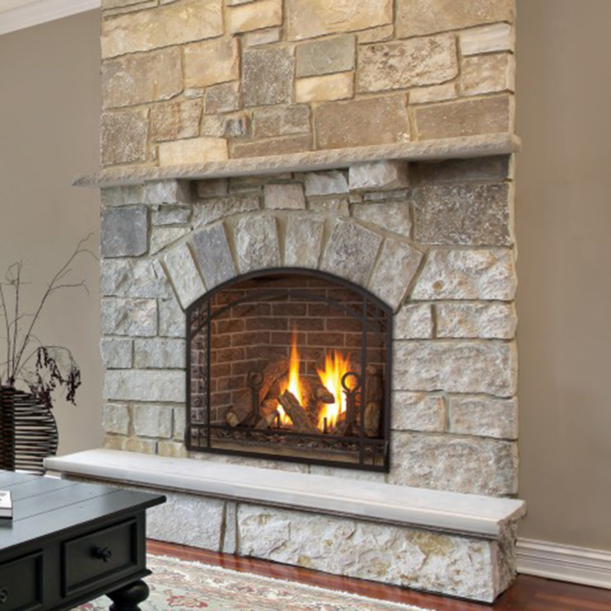 Cleaning fireplaces and chimneys in Niagara Falls, NY